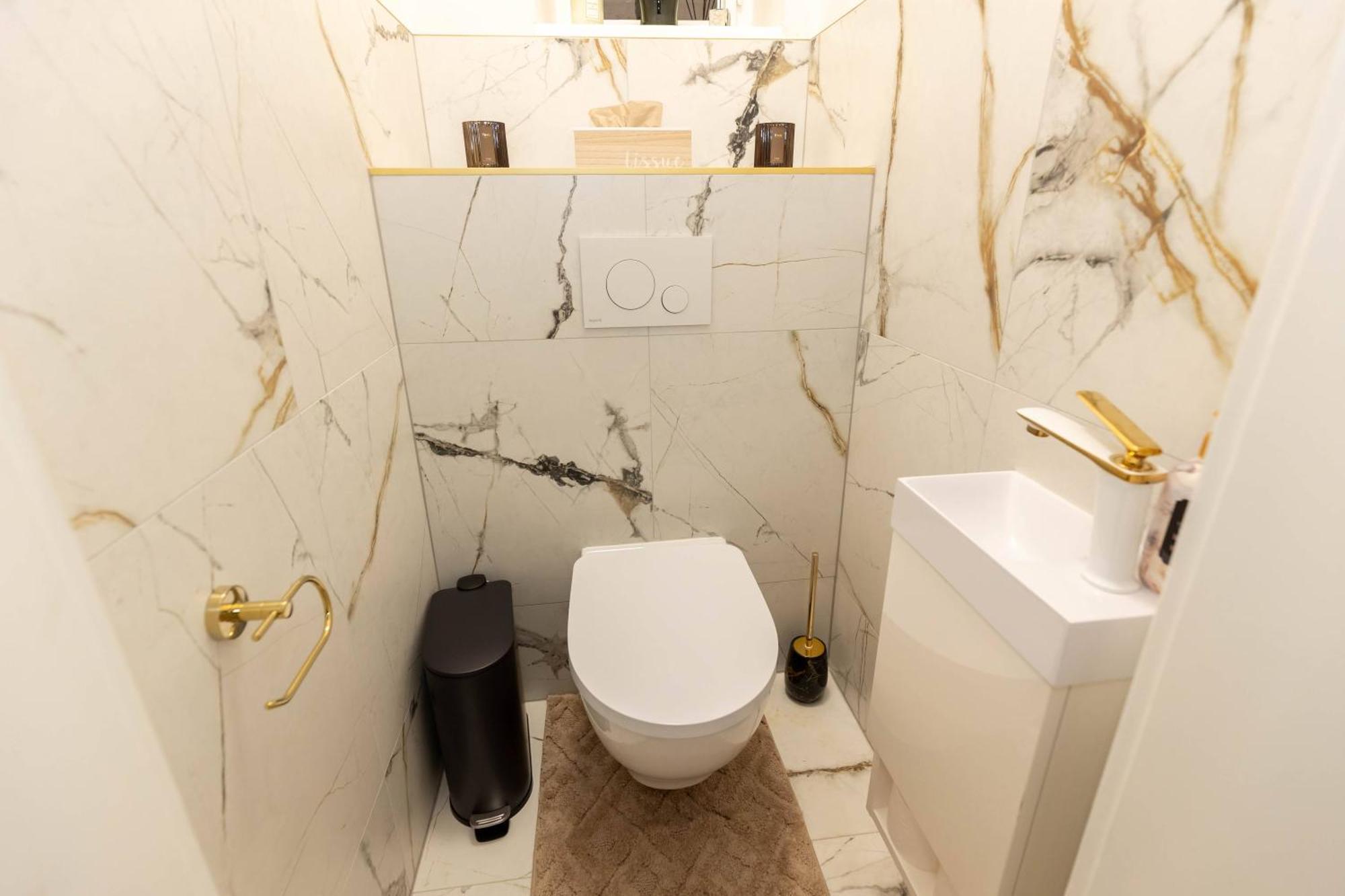 New, Stylish And Spacious Apartment Bratislava Buitenkant foto